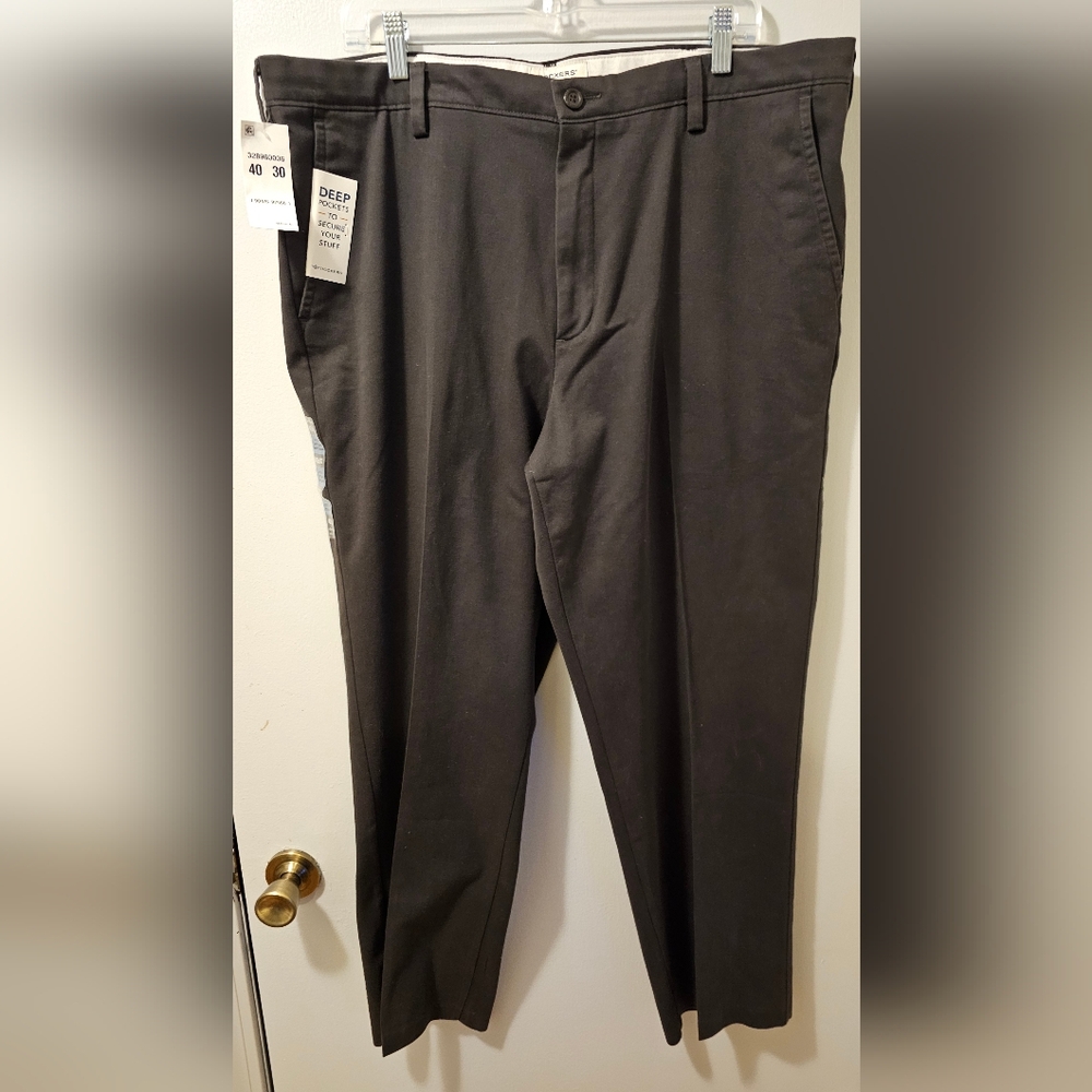 Dockers Easy Khaki Classic Fit Pleated Pants Comfort Waistband No Wrinkles 40X30